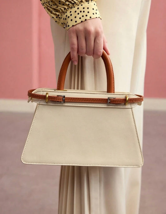 CHIC CONTRAST BUCKLE TOP BAG (SHEIN MOTF)