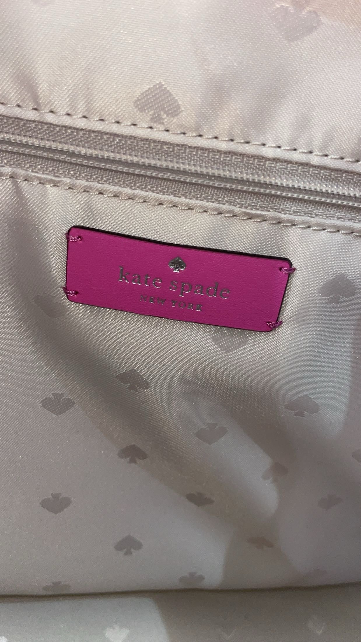 KATE SPADE NEW YORK LARGE TOTE BAG – LEATHER WITH CITRUS CHARM
