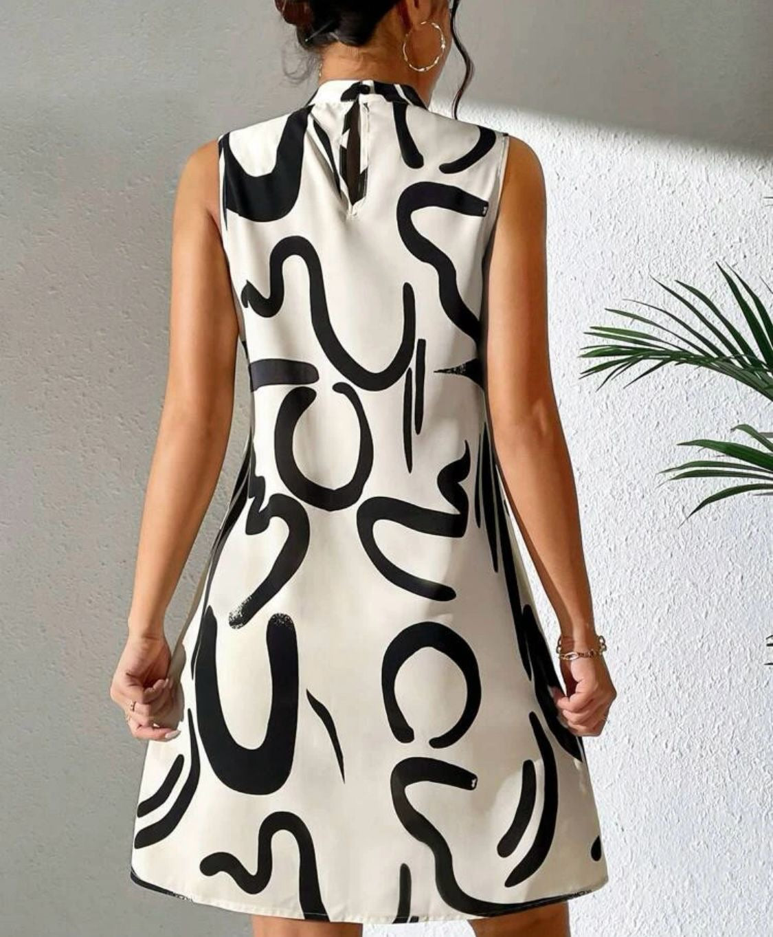 SHEIN Abstract Print Dress