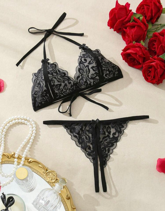 Scalloped Floral Lace Bralette & Cutout Thong Set