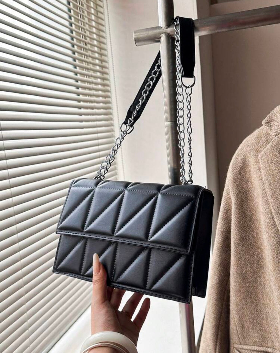 Noir Muse Shoulder Bag