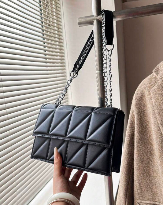 Noir Muse Shoulder Bag