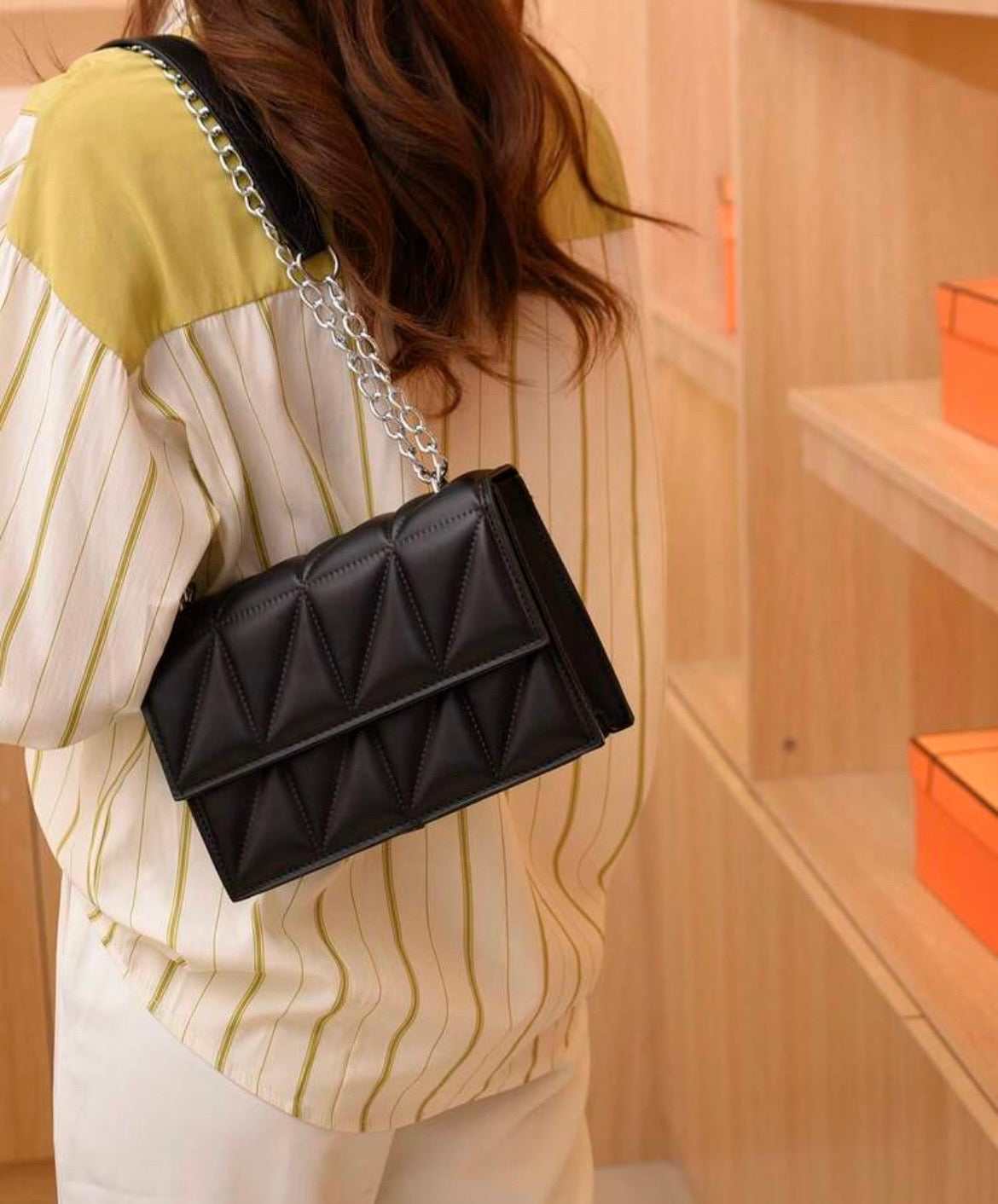 Noir Muse Shoulder Bag