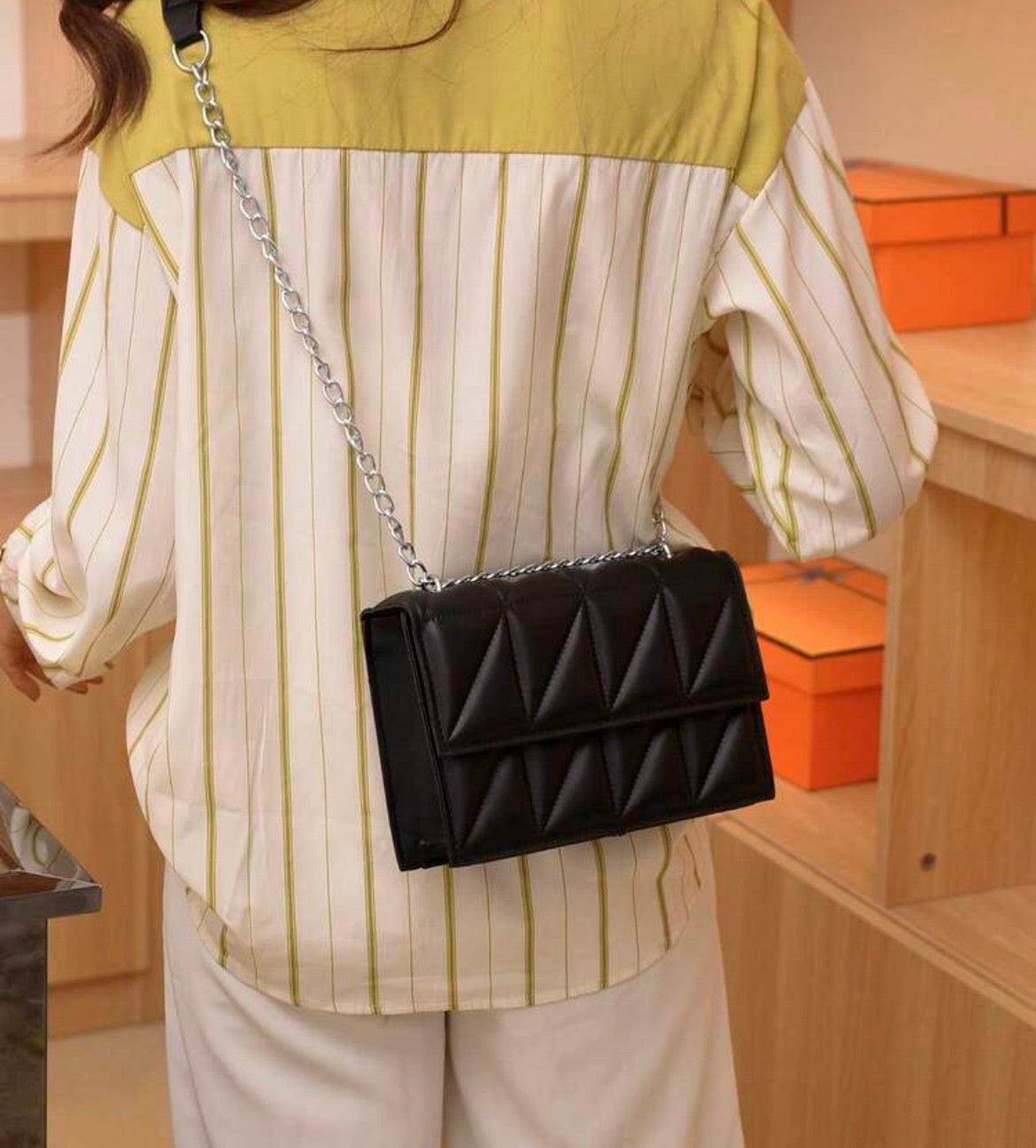 Noir Muse Shoulder Bag