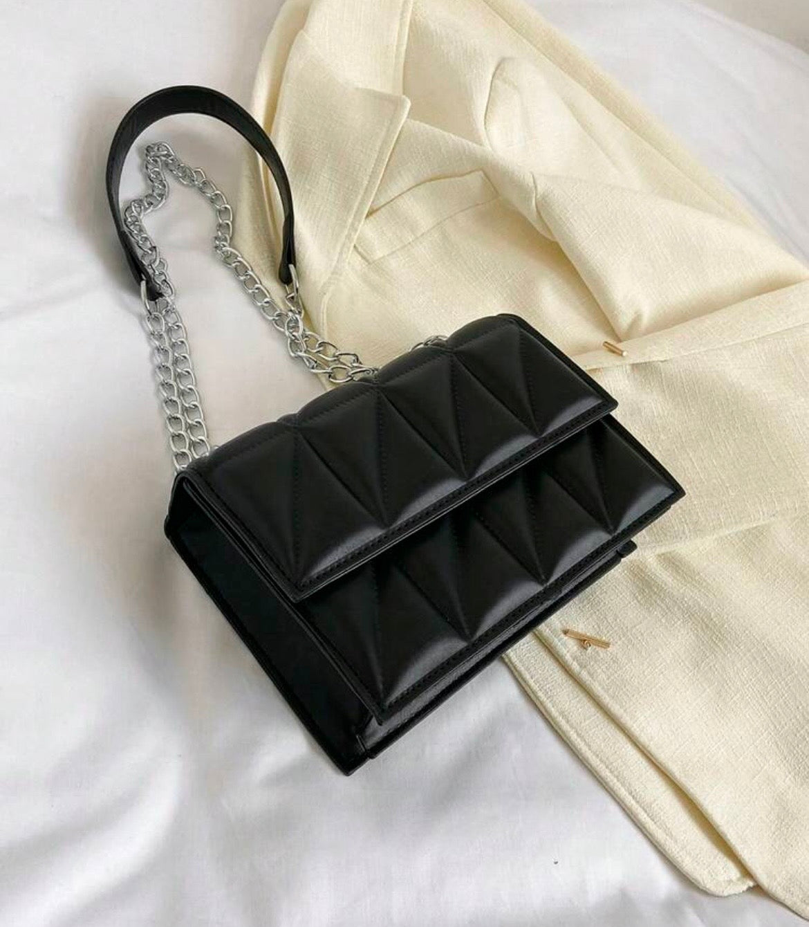 Noir Muse Shoulder Bag