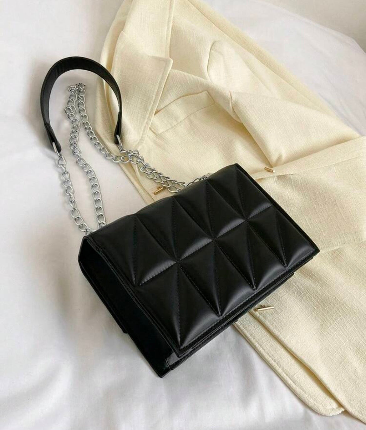Noir Muse Shoulder Bag